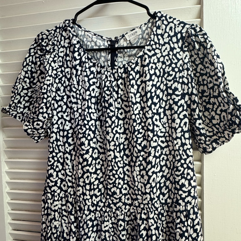 Banana Republic midi dress. Navy blue and white leopard ish pattern.